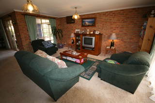 Lounge (2006-11-09)
