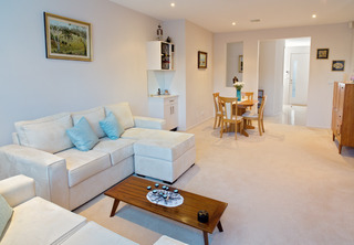 Lounge Room 1 (2014-09-09)