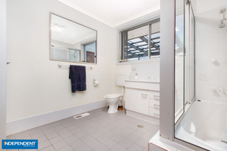 Bathroom (2013-10-03)