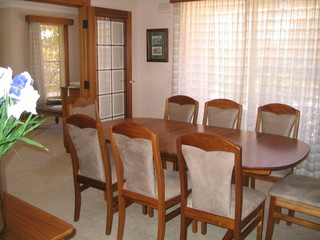 Dining (2007-04-02)