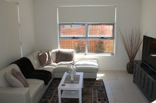Lounge Room (2016-06-15)