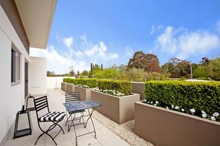 Balcony (2012-10-16)