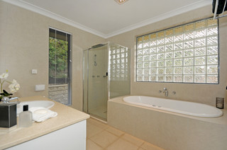 Ensuite Main Bedroom (2010-08-26)