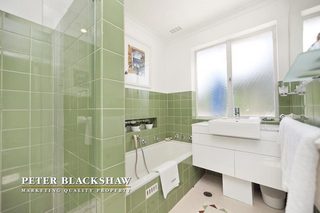 main bathroom (2012-01-18)