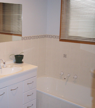 Bathroom (2005-06-24)