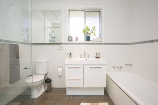 Bathroom (2008-09-16)