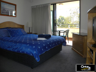 Bedroom 1 (2014-07-28)