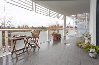 Balcony (2012-08-24)