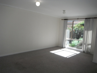 Living Room (2014-02-21)