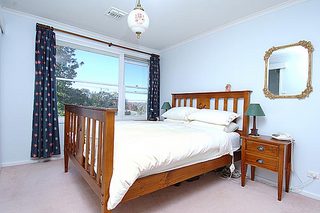 Bed 1 (2005-04-28)