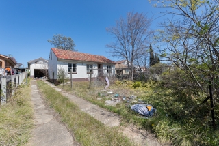 Front of block (2017-09-26)