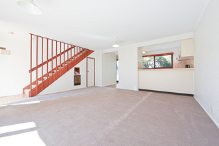 Lounge Room (2011-05-11)