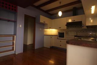 8a McKenzie Avenue Wollongong - Kitchen (2015-03-26)