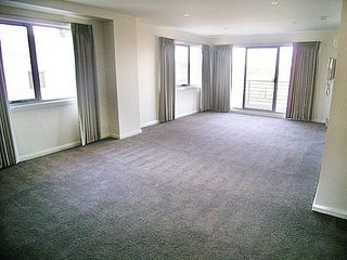 Living room (2006-06-28)
