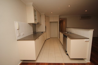Kitchen (2012-06-06)