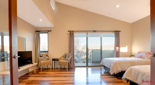 Bedroom (2019-08-08)