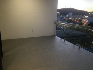 Balcony (2015-05-01)