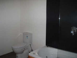 Photo # 8 (2011-11-01)
