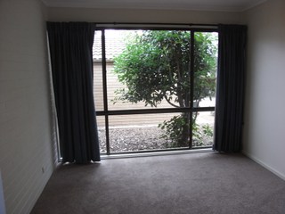 Bedroom 2 (2012-11-09)