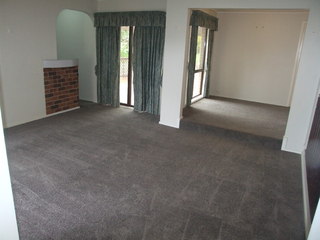 Lounge Room (2016-09-30)