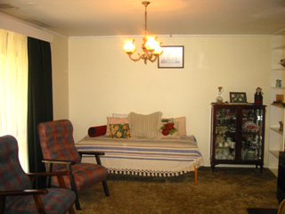 Lounge (2002-10-29)