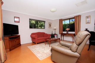 Family room (2013-11-01)