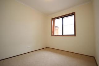 Bedroom (2014-02-27)