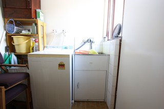 Laundry (2011-03-18)