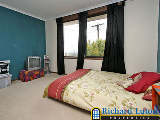 Bed 2 (2005-10-07)