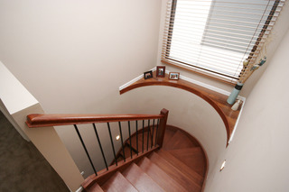 Stair well (2009-02-19)