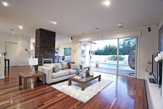 Family Room (2016-10-14)