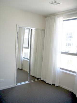 Bed 2 (2005-10-11)