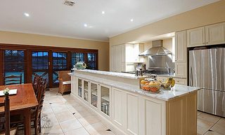 Kitchen (2004-10-20)