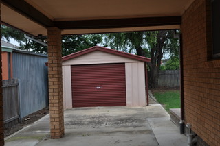 Carport & Garagae (2011-02-18)