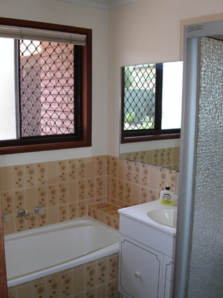 Bathroom (2005-01-11)