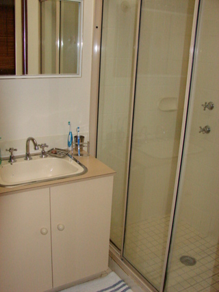 Ensuite (2008-06-04)