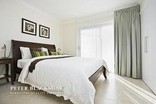 Bedroom (2010-03-05)