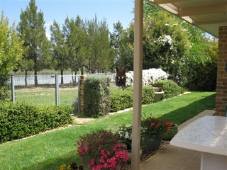 Courtyard (2009-11-18)