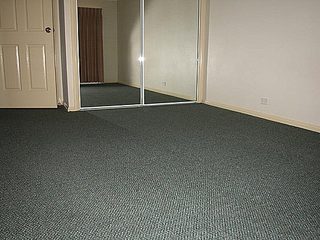 Bed 2 (2005-03-04)