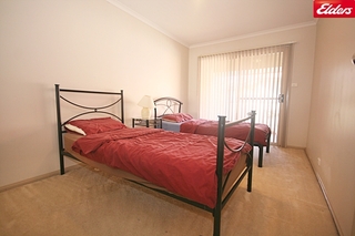Bedroom 2 (2012-05-31)