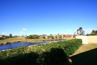 (2015-11-18)