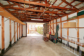 Storage shed (2009-09-14)