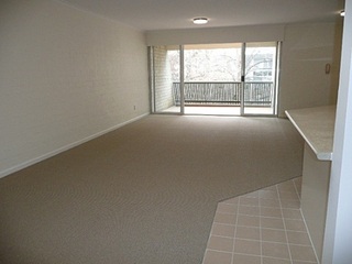 Living Room (2011-08-22)