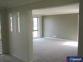 Lounge (2005-11-23)