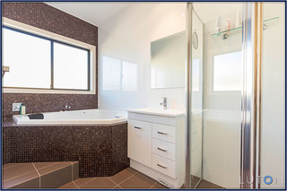 Bathroom (2014-07-15)
