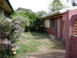 front courtyard (2006-09-19)
