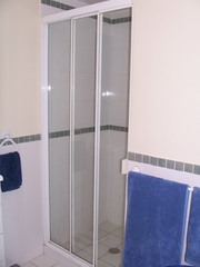 Bathroom (2014-12-11)
