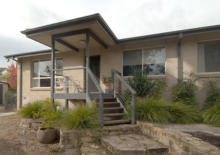 Front of house (2012-04-26)