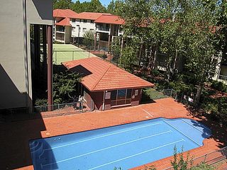 Pool (2005-03-04)