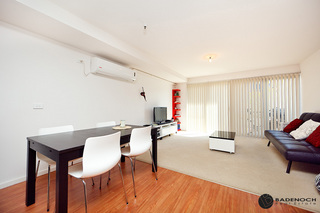 Living Room (2011-10-04)